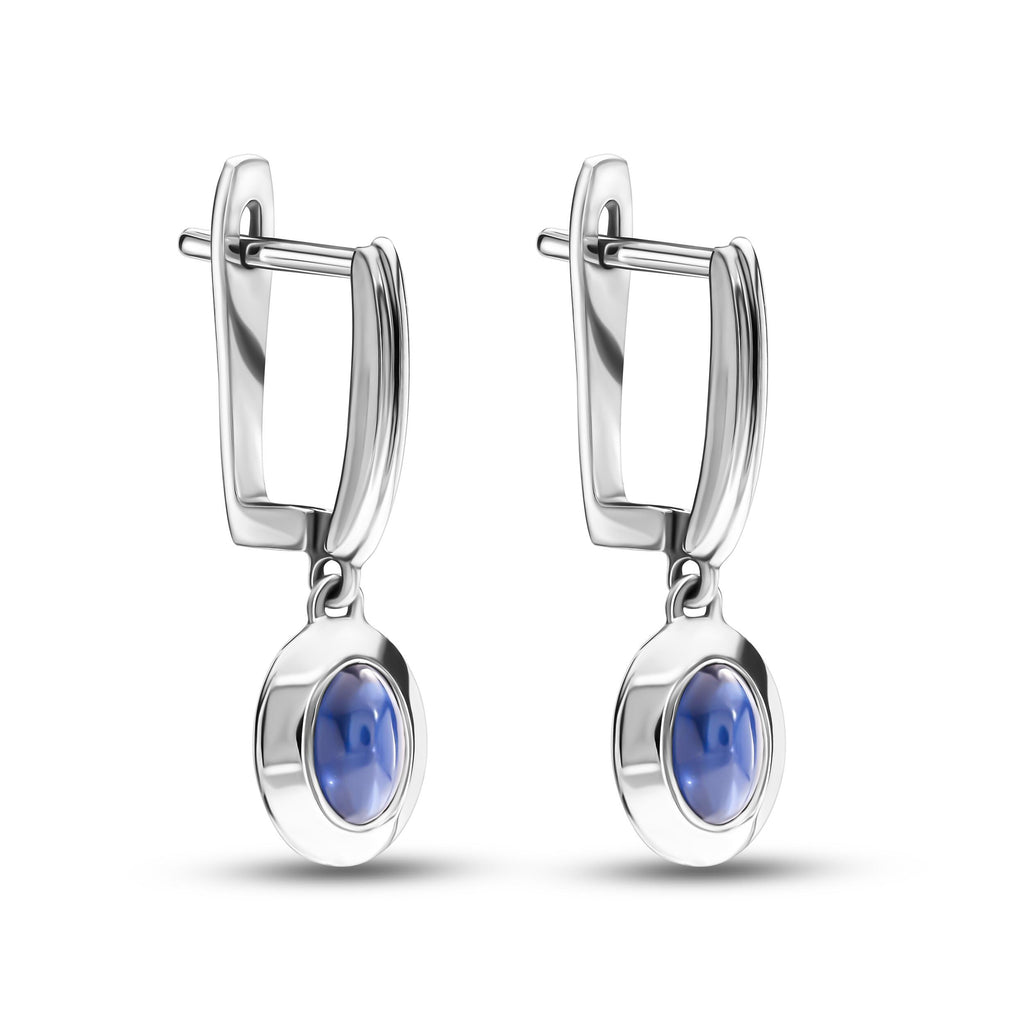 Boucles d'oreilles classiques en or blanc et saphir faites à la main