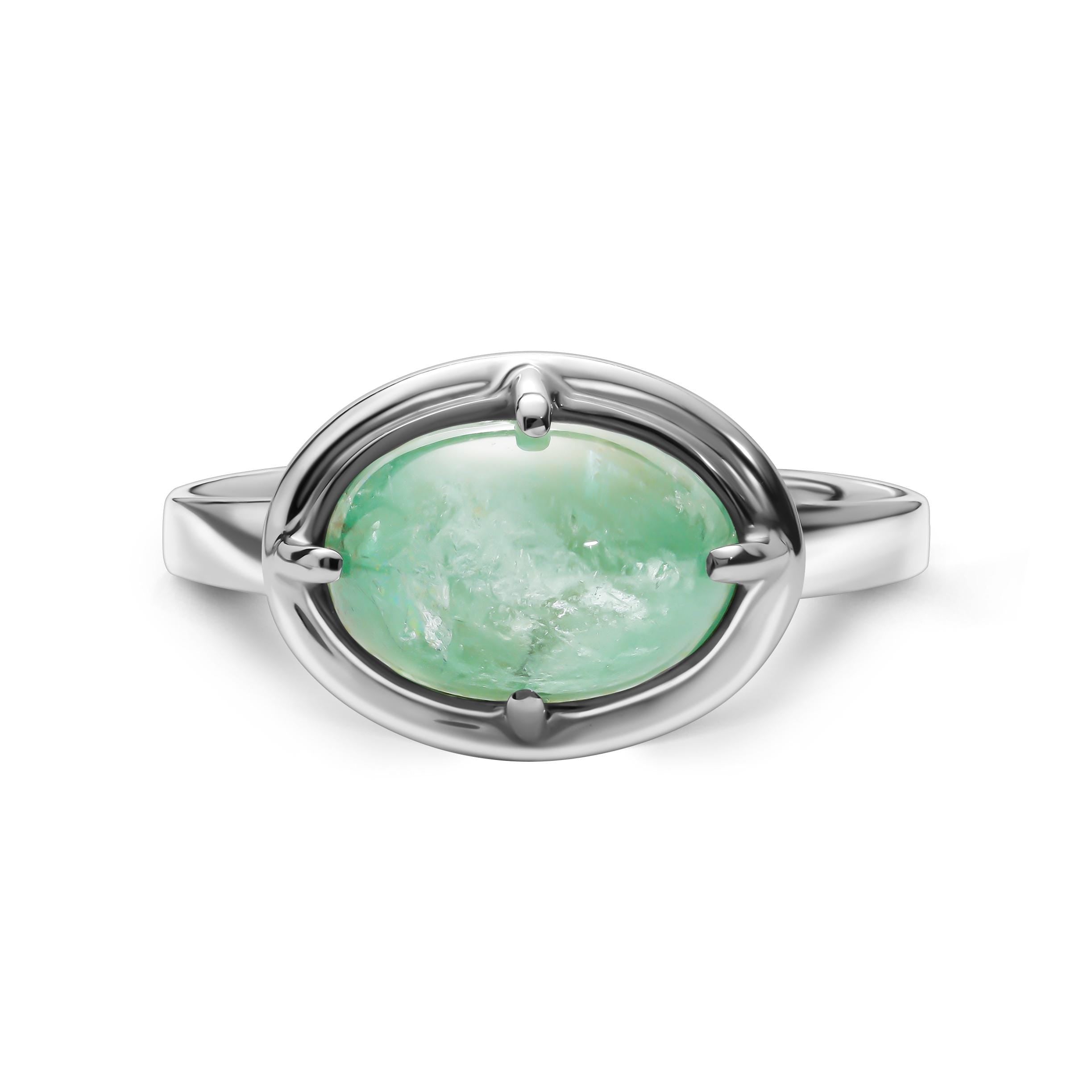 White Gold Emerald Cabochon Ring